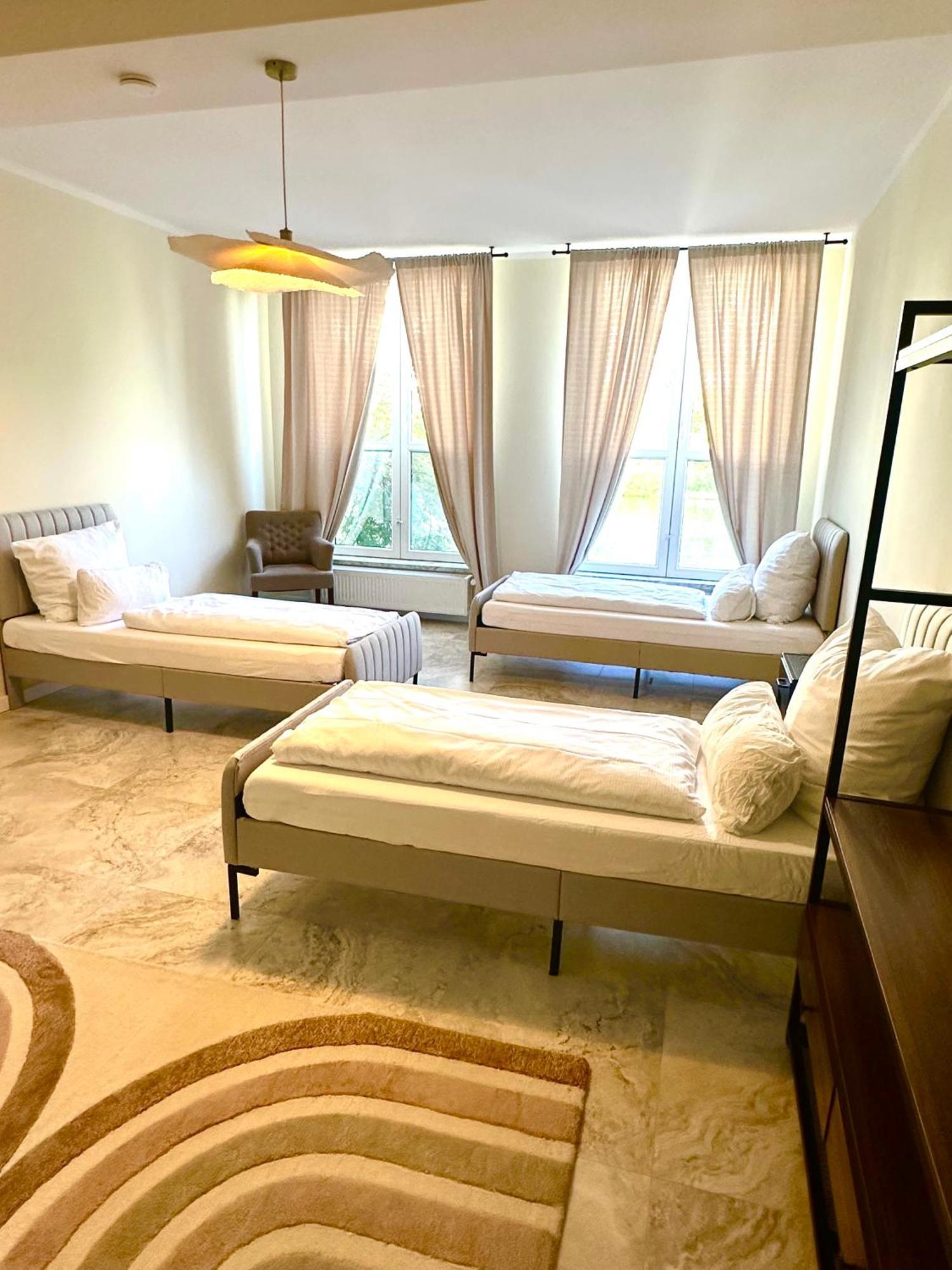 Sanierte 5 Zimmer Luxus Standard Apartment Auf 350Qm Hamburg Dış mekan fotoğraf